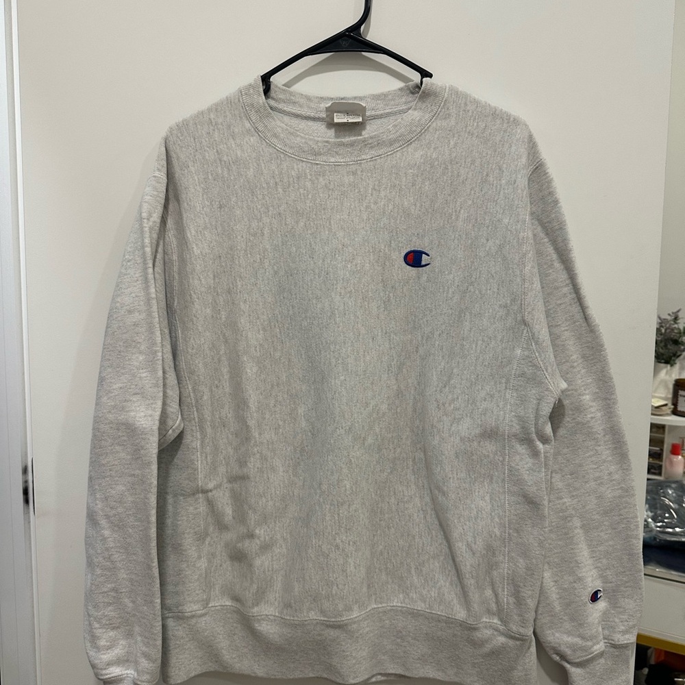 Champion Light Gray unisex Crewneck Sweater